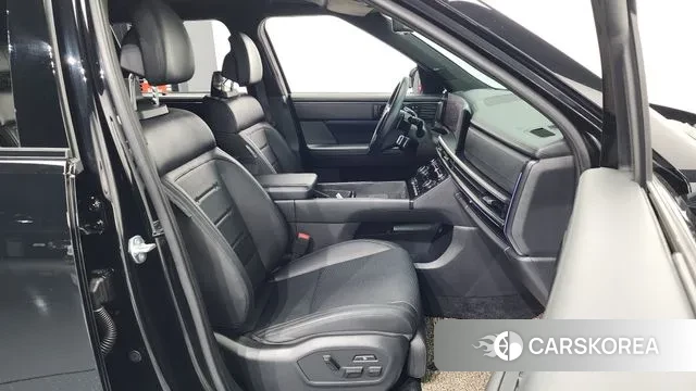 Hyundai Santa Fe (MX5) 2023 Черный из Кореи, фото 2