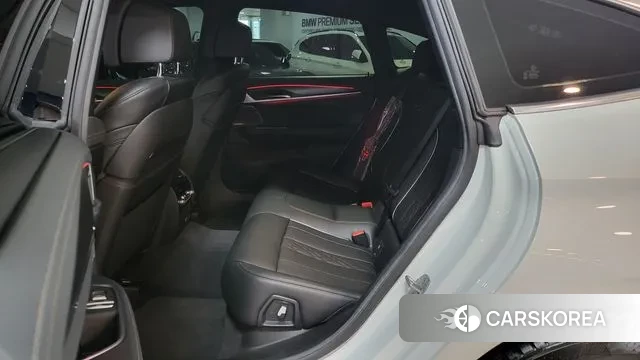 BMW 6 Series GT (G32) 2024 Белый из Кореи, фото 2