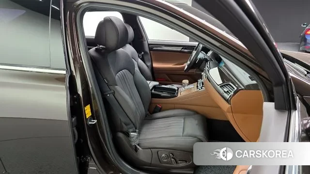 Genesis G90 2019 Коричневый из Кореи, фото 2