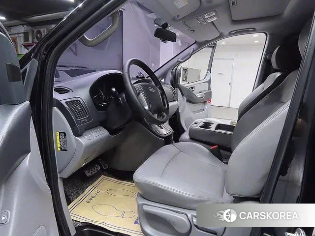 Hyundai The New Grand Starex 2018 Черный из Кореи, фото 2