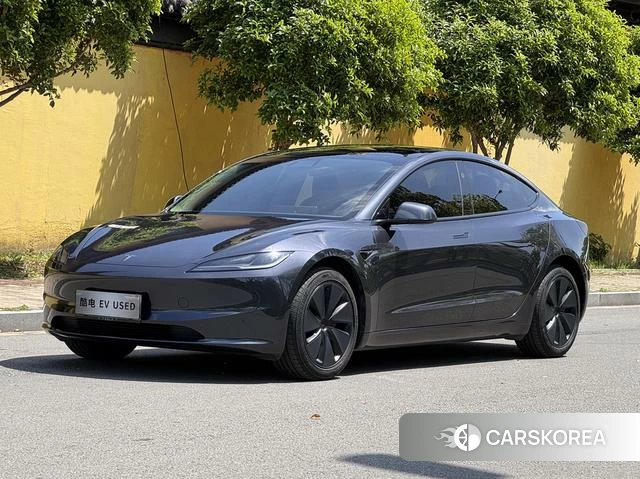 Tesla Model 3 2025 Темно-серый из Китая, фото 2