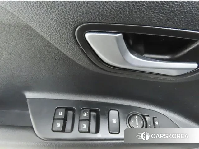 Kia Stonic 2019 Белый из Кореи, фото 2