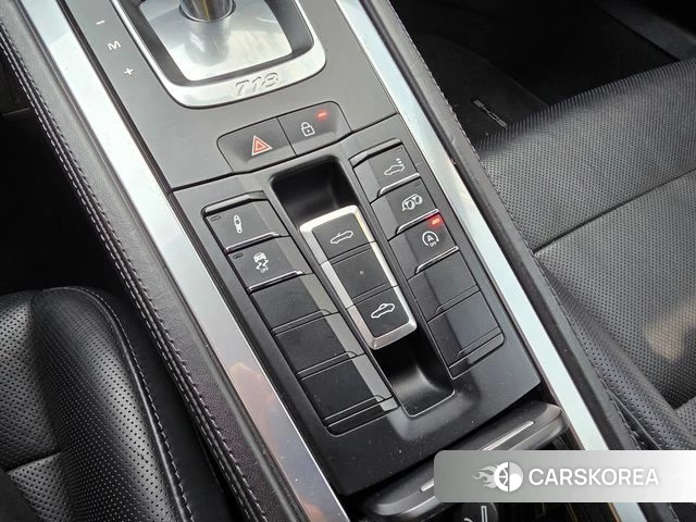 Porsche 718 Boxster 2022 Желтый из Кореи, фото 2