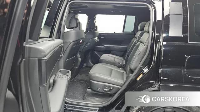 Hyundai Santa Fe (MX5) 2024 Черный из Кореи, фото 2