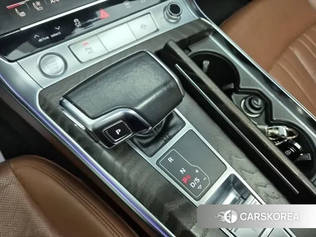 Audi A6 (C8) 2020 Белый из Кореи, фото 2