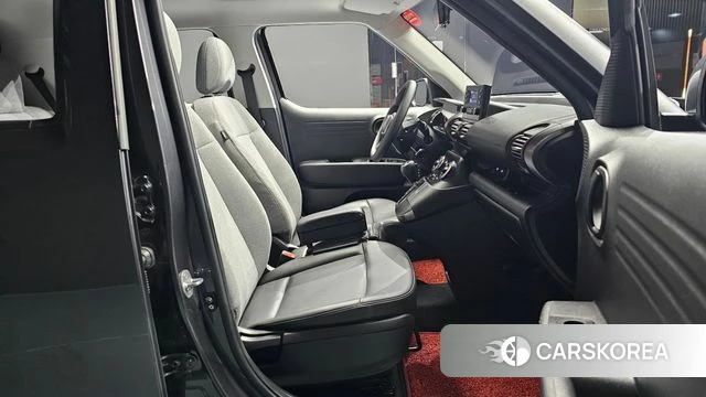Hyundai Casper 2023 Серый из Кореи, фото 2