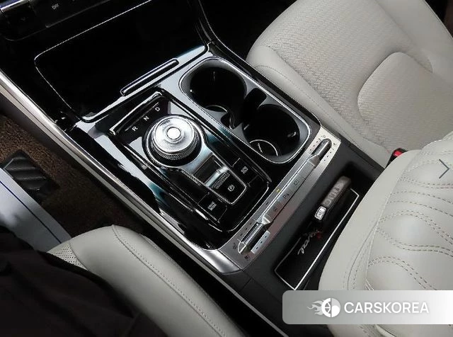 Kia Carnival 4th generation 2022 Белый из Кореи, фото 2