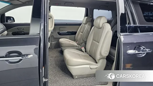 Kia The New Carnival 2018 Серый из Кореи, фото 2