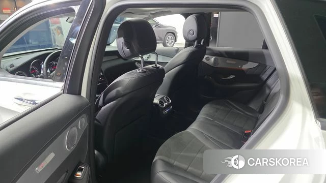 Mercedes-Benz GLC-Class X253 2019 Белый из Кореи, фото 2