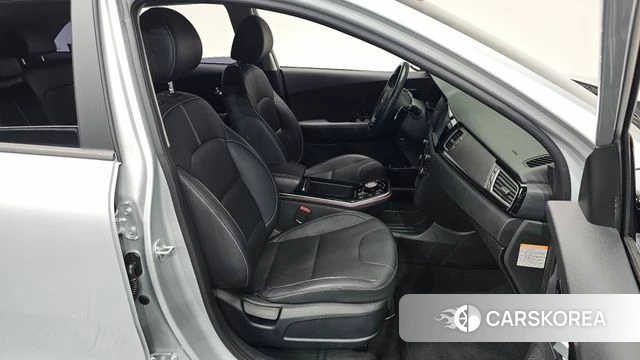 Kia Niro EV 2021 Серебристо-серый из Кореи, фото 2