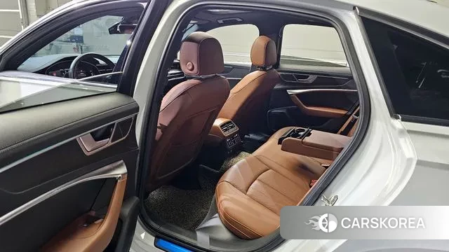 Audi A6 (C8) 2022 Белый из Кореи, фото 2