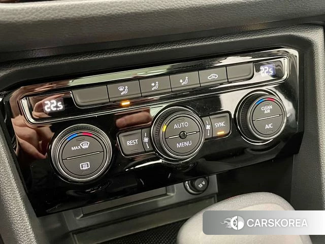 Volkswagen Tiguan L 2021 Белый из Китая, фото 2