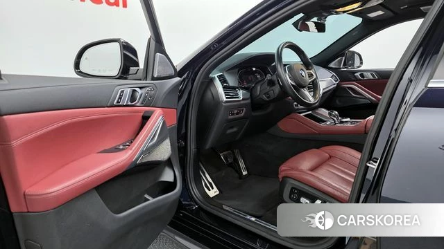 BMW X6 (G06) 2021 Черный из Кореи, фото 2