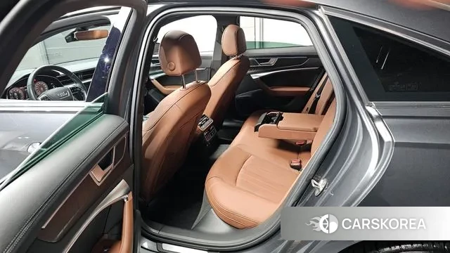 Audi A6 (C8) 2022 Серый из Кореи, фото 2