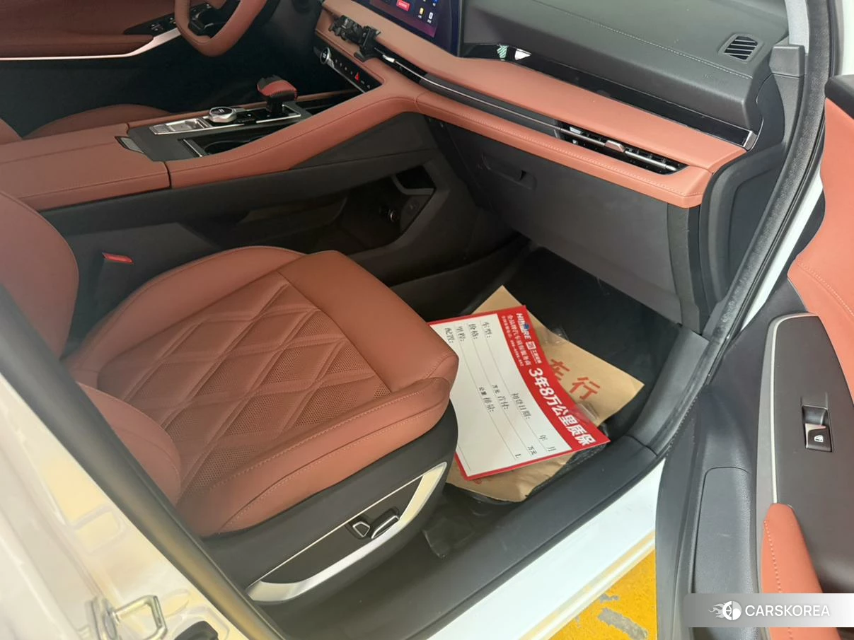 Chang'an CS75 PLUS 2023 Белый из Китая, фото 2