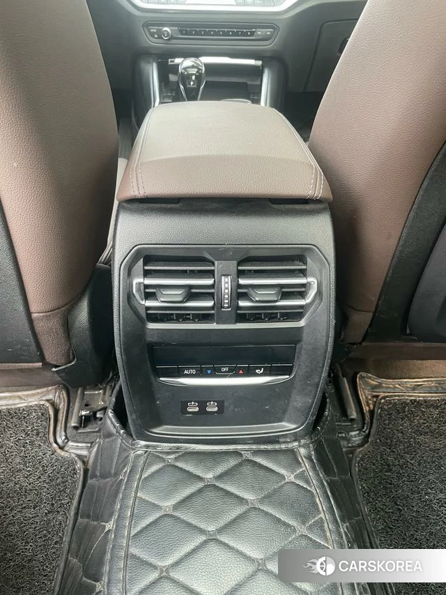 BMW 3 series 2022 Белый из Китая, фото 2