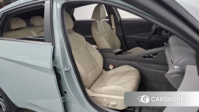 Hyundai The New Avante (CN7) 2024 Зеленый из Кореи, фото 2