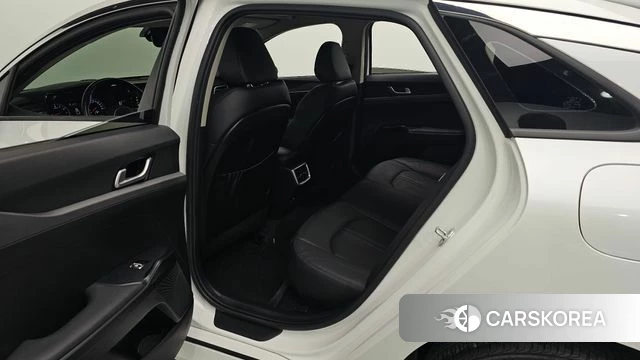 Kia K5 3rd generation 2022 Белый из Кореи, фото 2