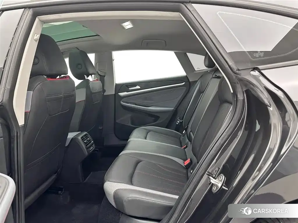 Volkswagen Lamando 2023 Silver/gray из Китая, фото 2