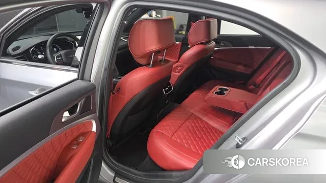 Genesis The New G70 Shooting Brake 2024 Серебряный из Кореи, фото 2