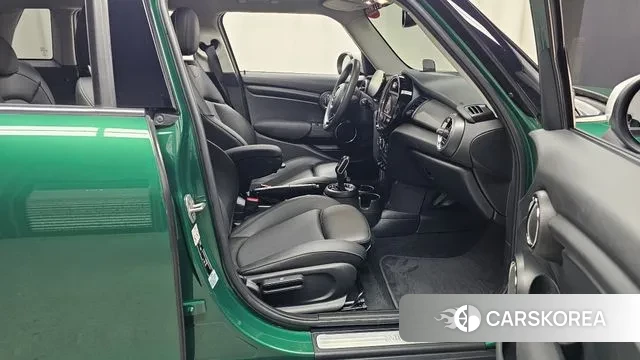 Mini Cooper 2021 Зеленый из Кореи, фото 2