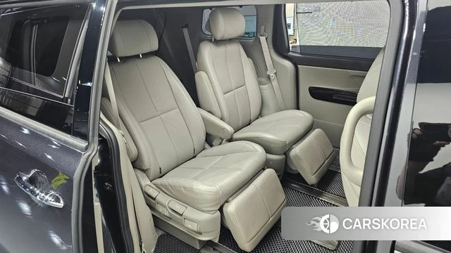 Kia The New Carnival 2018 Серый из Кореи, фото 2
