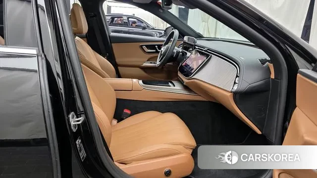 Mercedes-Benz E-Class W214 2025 Черный из Кореи, фото 2