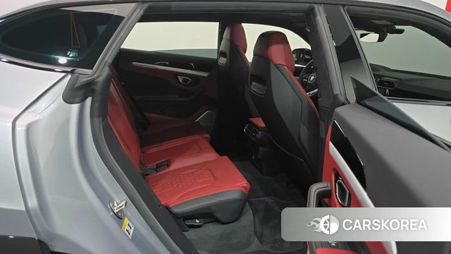 Lamborghini Urus 2024 Серебряный из Кореи, фото 2