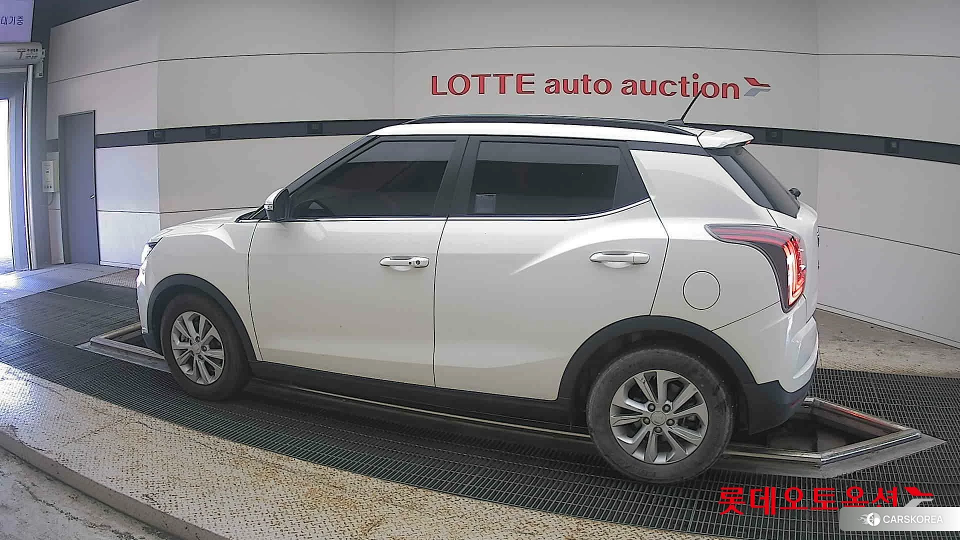 SsangYong Tivoli 2021 Grand White из Кореи, фото 2