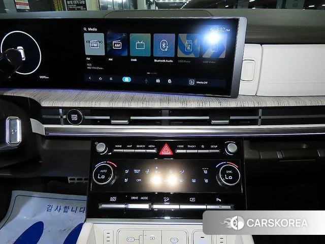Hyundai Santa Fe (MX5) 2025 Белый из Кореи, фото 2