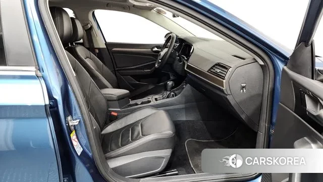 Volkswagen 7th Generation of Jetta 2021 Синий из Кореи, фото 2