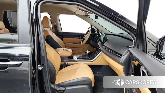 Kia Carnival 4th generation 2023 Черный из Кореи, фото 2