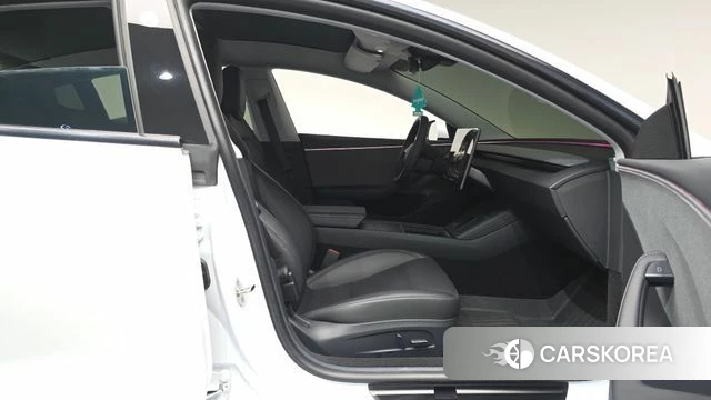 Tesla Model 3 2024 Белый из Кореи, фото 2