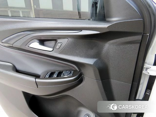 Chevrolet (GM Daewoo) Trailblazer 2022 Белый из Кореи, фото 2