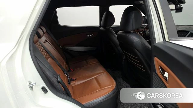 Ssangyong Tivoli Armor 2019 Жемчужный цвет из Кореи, фото 2