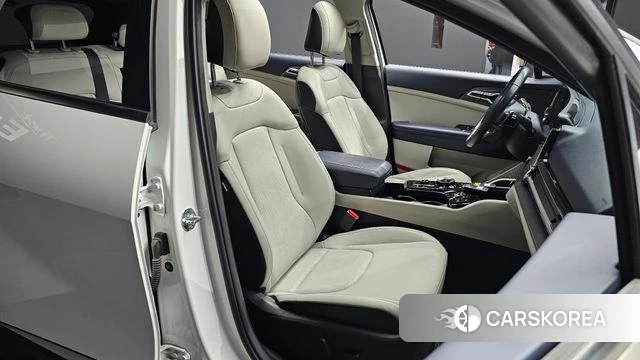 Kia Sportage 5th Generation 2021 Белый из Кореи, фото 2