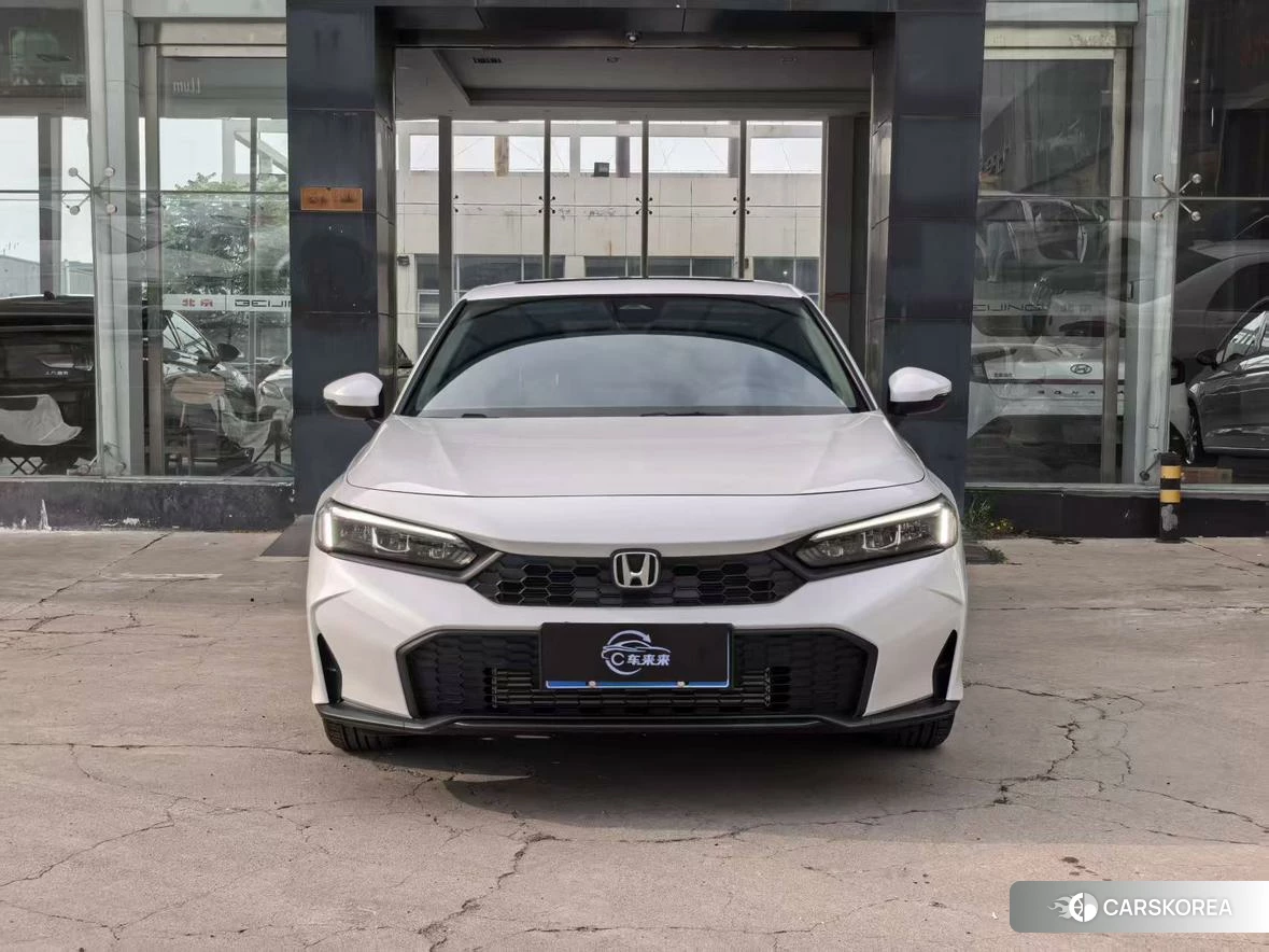 Honda Civic 2025 Белый из Китая, фото 2