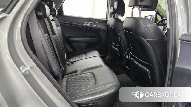 Kia Sportage 5th Generation 2023 Серебряный из Кореи, фото 2