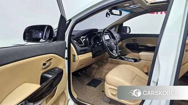 Kia The New Carnival 2018 Белый из Кореи, фото 2