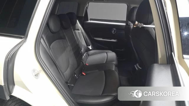Mini Cooper D Clubman 2021 Жемчужный цвет из Кореи, фото 2