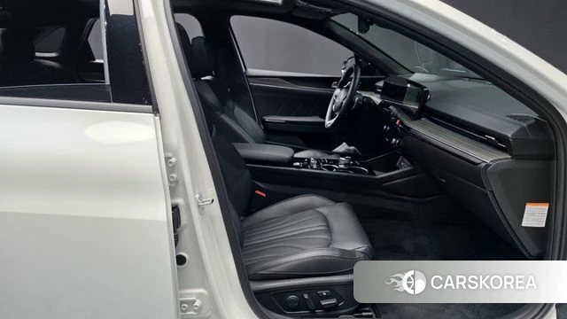 Kia The New K5 Hybrid 3rd generation 2025 Белый из Кореи, фото 2