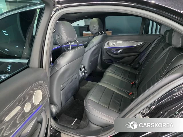 Mercedes-Benz E-Class W213 2022 Черный из Кореи, фото 2