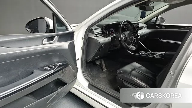 Kia K5 3rd generation 2021 Белый из Кореи, фото 2