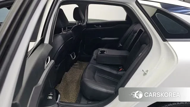 Kia K5 3rd generation 2021 Белый из Кореи, фото 2