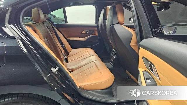 BMW 3 Series (G20) 2021 Черный из Кореи, фото 2