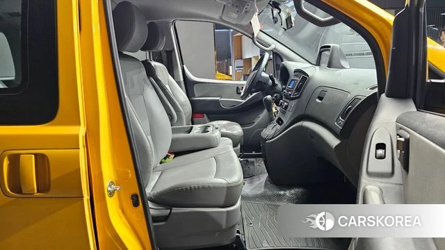 Hyundai The New Grand Starex 2018 Желтый из Кореи, фото 2