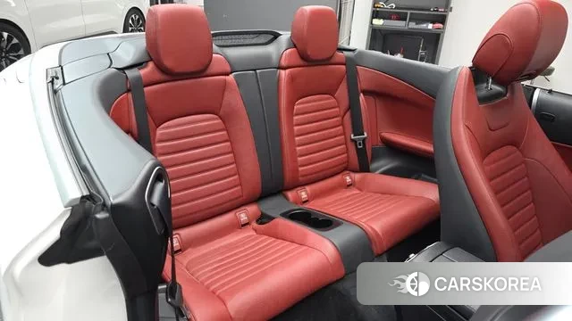 Mercedes-Benz C-Class W205 2021 Белый из Кореи, фото 2