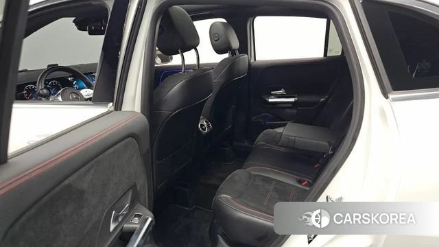 Mercedes-Benz GLA - Class H247 2022 Белый из Кореи, фото 2