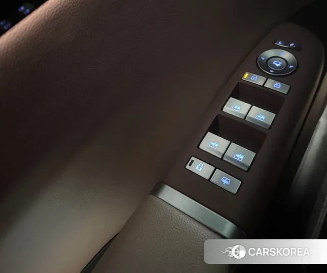 Hyundai Grandeur Hybrid (GN7) 2023 Белый из Кореи, фото 2