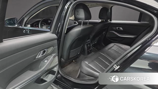 BMW 3 Series (G20) 2021 Черный из Кореи, фото 2